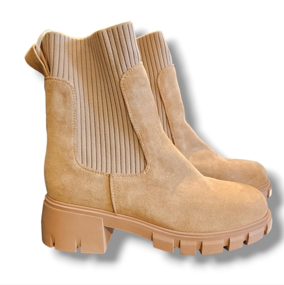 bayq Shoes - Block heel ankle boots